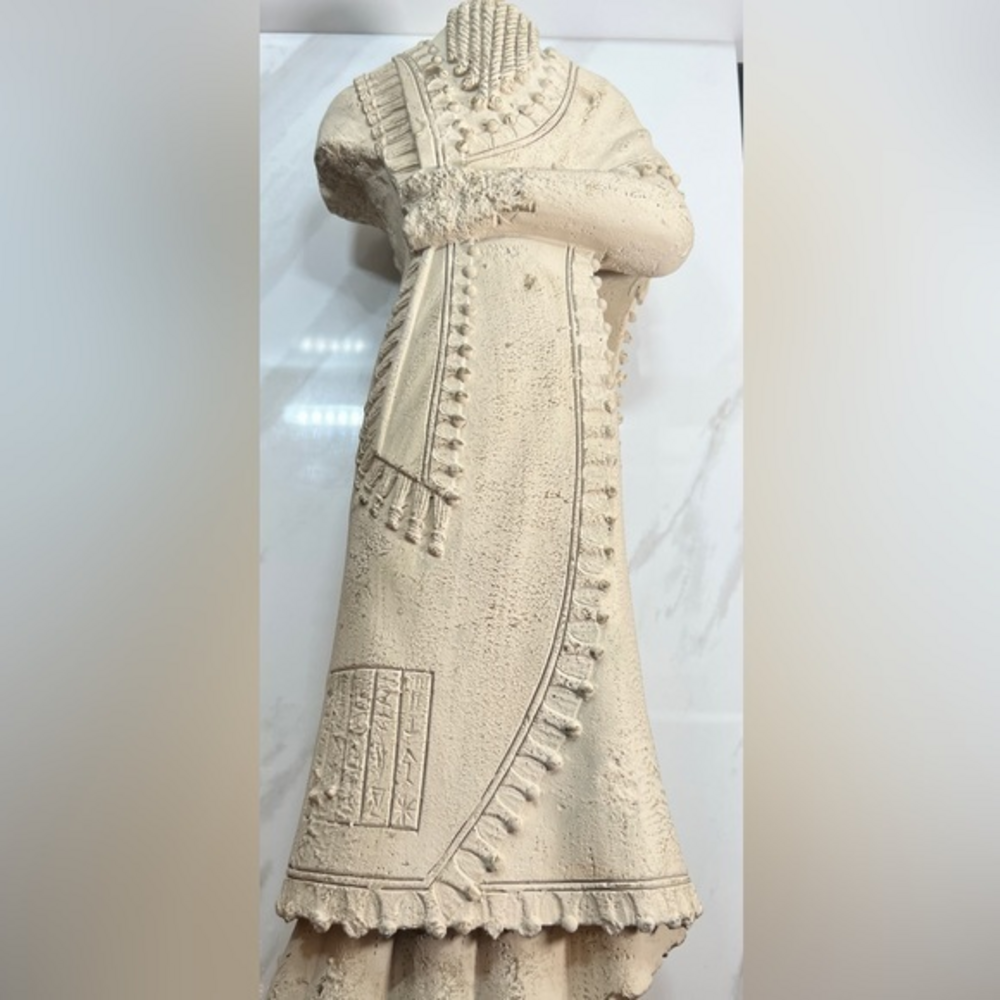 Reproduction Statue of Iddi-Ilum‎ - Wall Mount